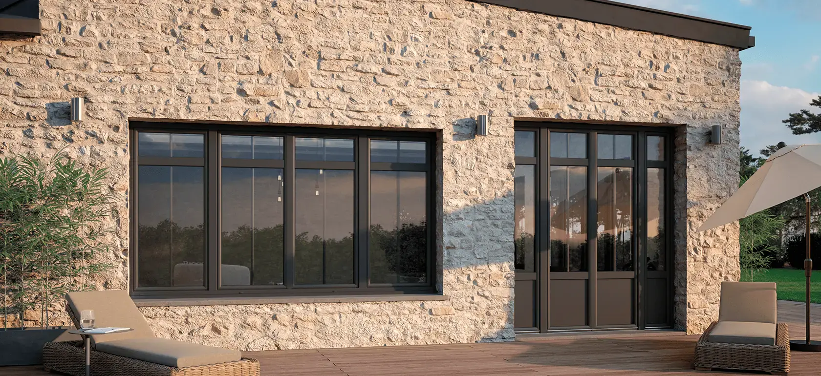 Votre partenaire Arcades et Baies CAMARGUE MENUISERIES à Saint Gilles Fabricant installateur de fenêtres, portes et volets bois, pvc, alu